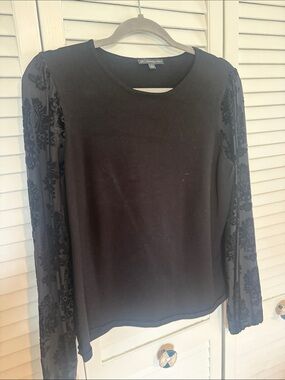 Adrianna Papell Black Long Sleeve Velvet Burnout Sleeve Lightweight Sweater